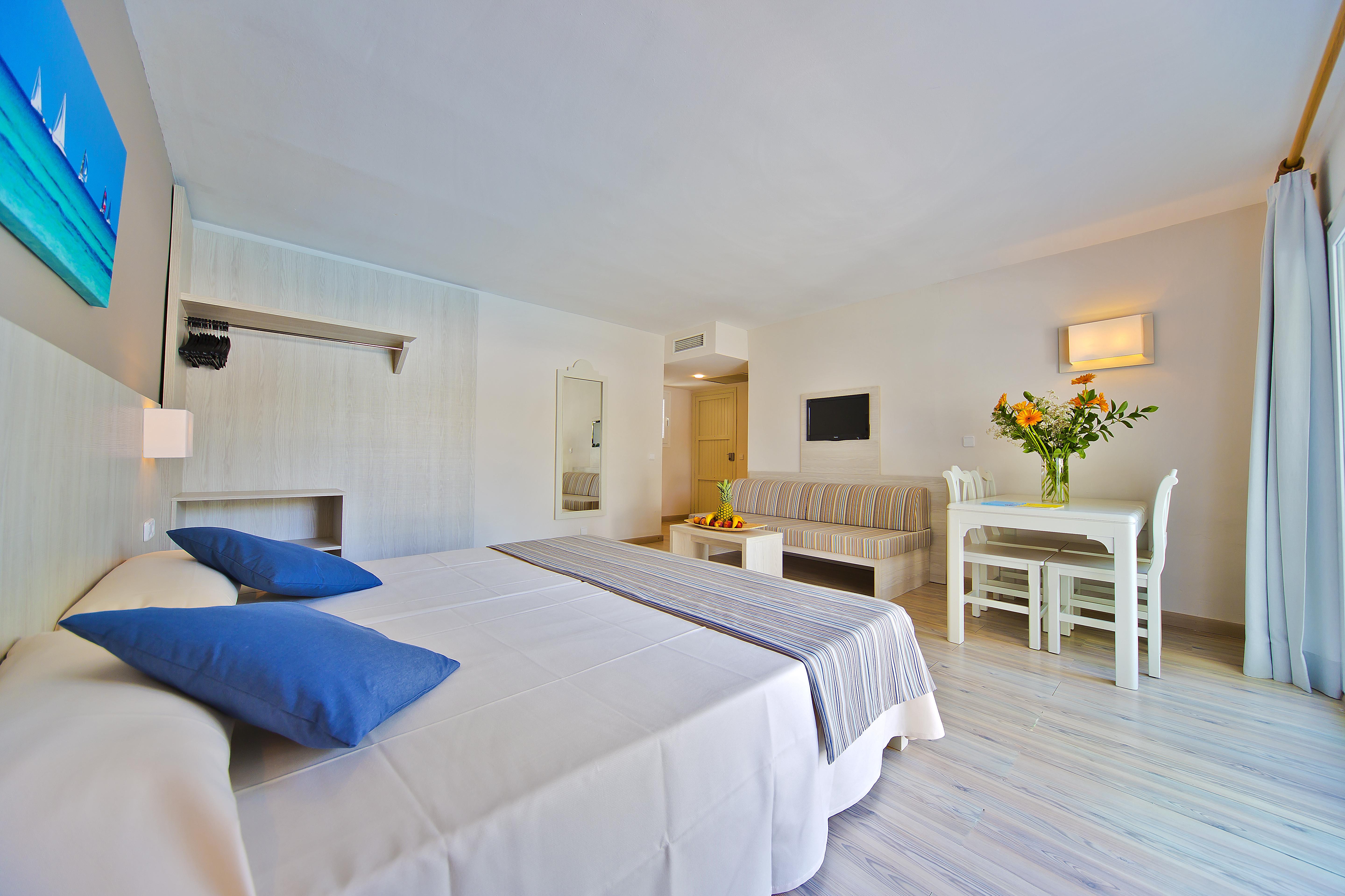 Hotel Club Es Talaial Cala D´Or Esterno foto